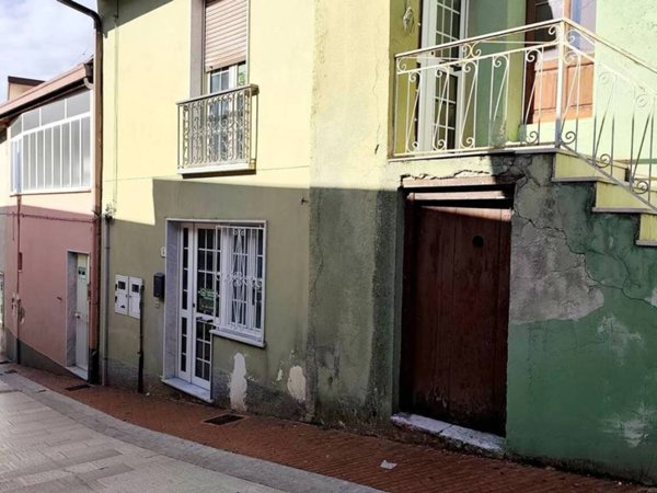 casa indipendente in vendita a Paternopoli