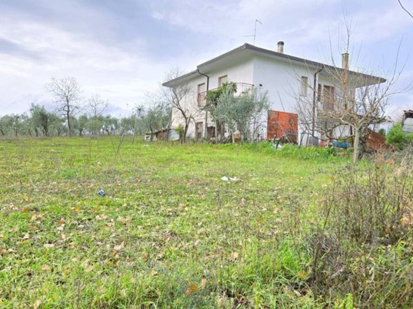 casa indipendente in vendita a Paternopoli