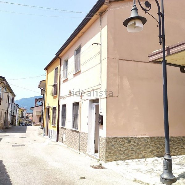 casa indipendente in vendita a Paternopoli