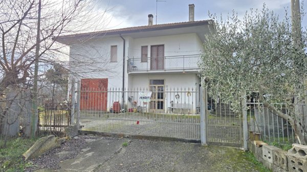 casa indipendente in vendita a Paternopoli