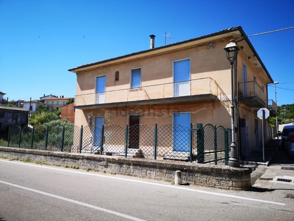 casa indipendente in vendita a Pietradefusi