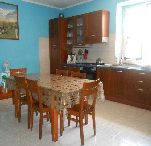 casa indipendente in vendita a Pietradefusi in zona Dentecane