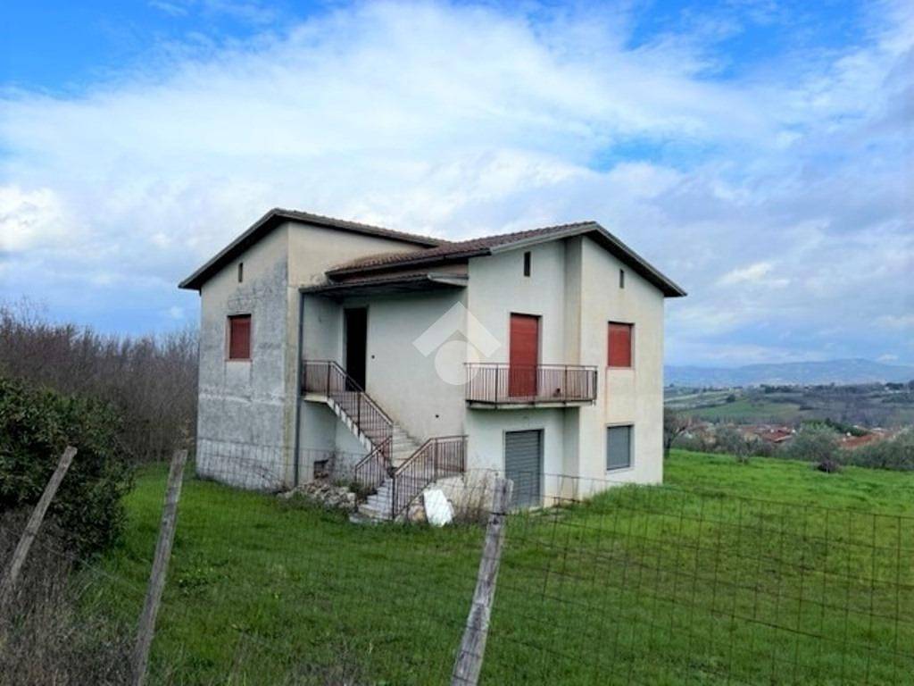 appartamento in vendita a Pietradefusi in zona Dentecane