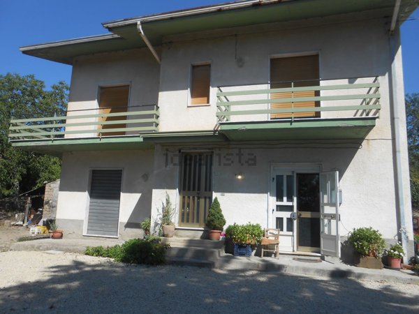 casa indipendente in vendita a Pietradefusi