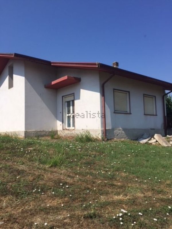 casa indipendente in vendita a Pietradefusi