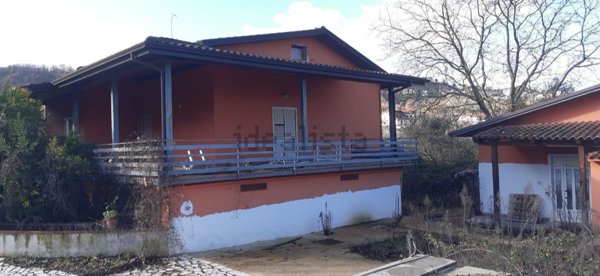 casa indipendente in vendita a Pietradefusi