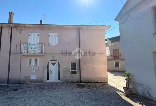 appartamento in vendita a Pietradefusi in zona Sant'Angelo a Cancelli