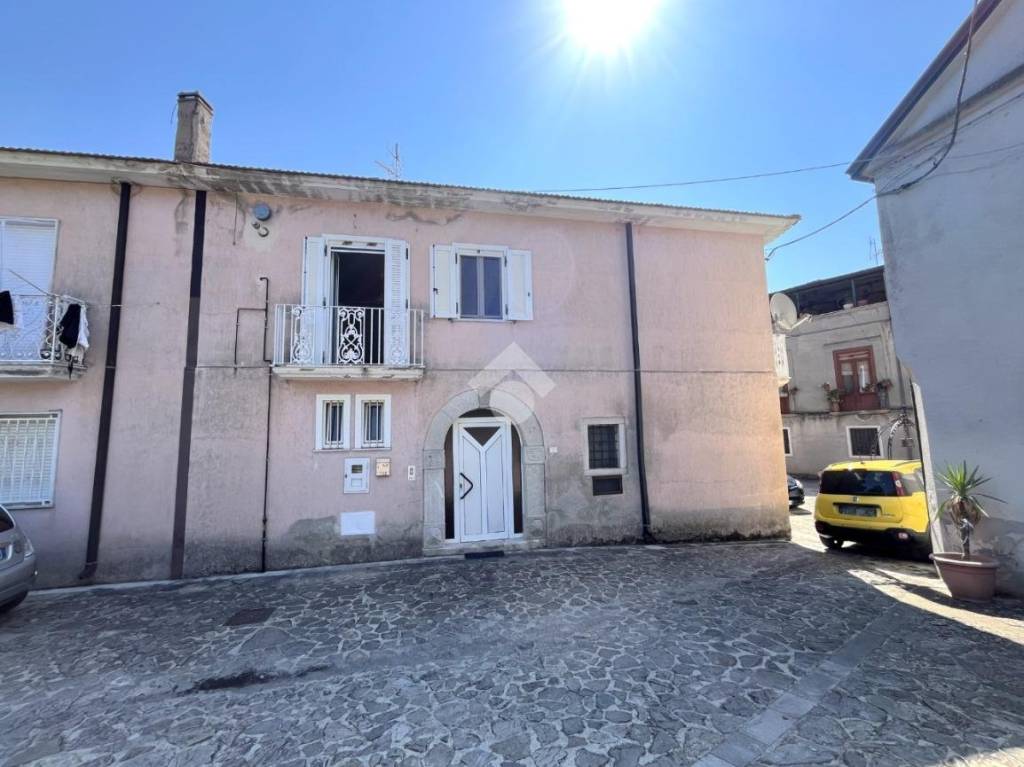 appartamento in vendita a Pietradefusi in zona Sant'Angelo a Cancelli