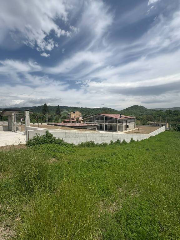 casa indipendente in vendita a Prata di Principato Ultra