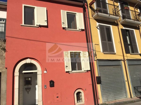 casa indipendente in vendita a Prata di Principato Ultra