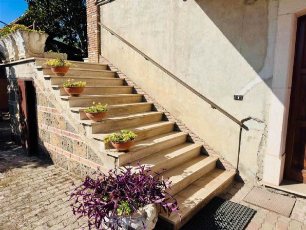 appartamento in vendita a Prata di Principato Ultra in zona Tavernanova
