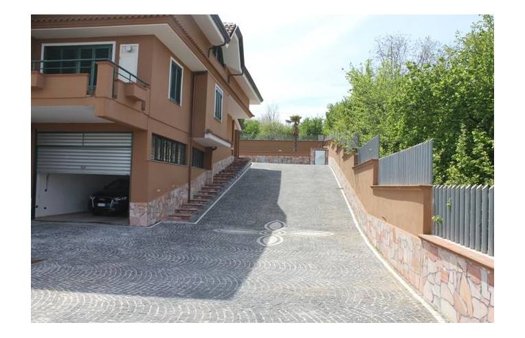 casa indipendente in vendita a Prata di Principato Ultra