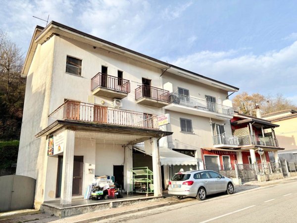 appartamento in vendita a Prata di Principato Ultra in zona Tavernanova