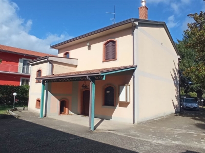 casa indipendente in vendita a Prata di Principato Ultra