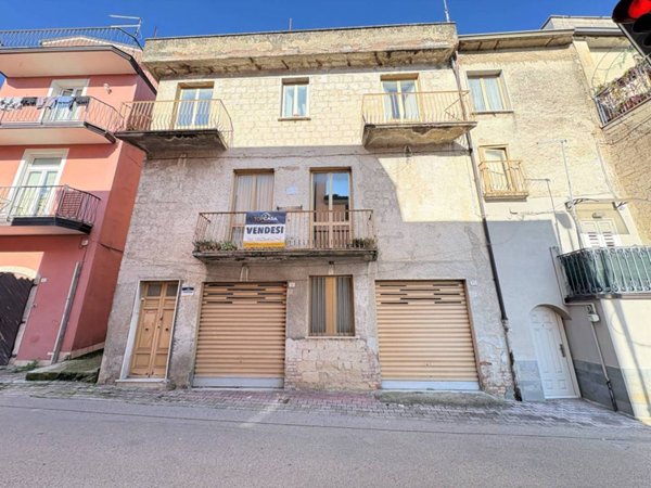 casa indipendente in vendita a Prata di Principato Ultra