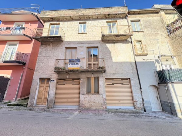 casa indipendente in vendita a Prata di Principato Ultra