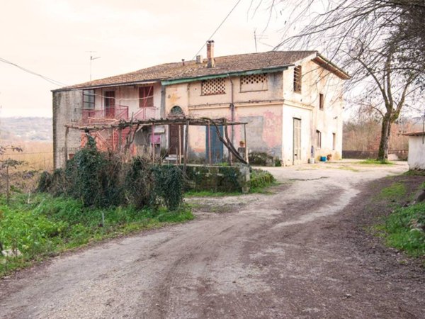 casa indipendente in vendita a Prata di Principato Ultra