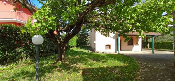 casa indipendente in vendita a Prata di Principato Ultra