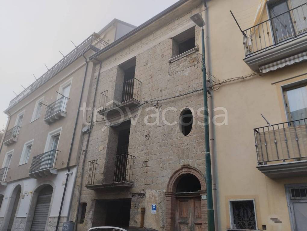 casa indipendente in vendita a Prata di Principato Ultra in zona Tavernanova
