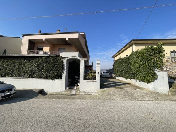 appartamento in vendita a Pratola Serra