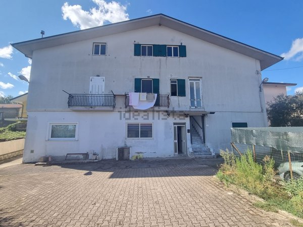 casa indipendente in vendita a Pratola Serra