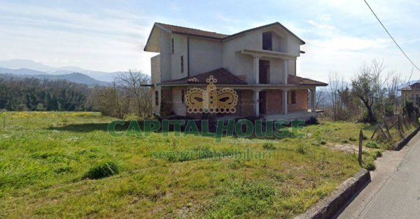 casa indipendente in vendita a Pratola Serra in zona San Michele di Pratola
