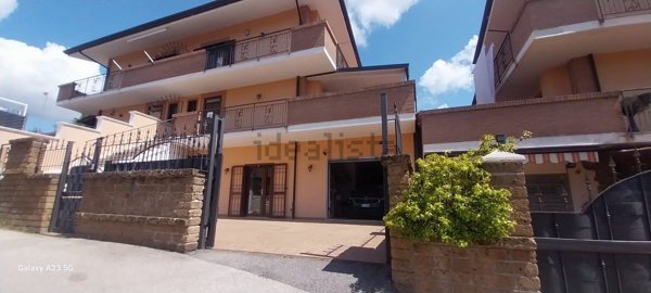 casa indipendente in vendita a Pratola Serra