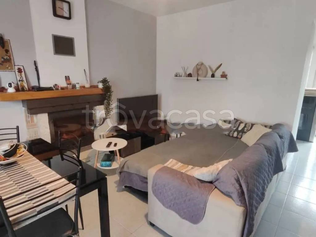 casa indipendente in vendita a Pratola Serra in zona San Michele di Pratola