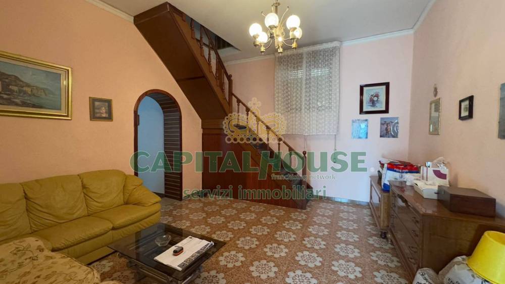 casa indipendente in vendita a Quadrelle