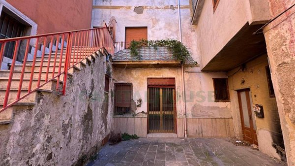 casa semindipendente in vendita a Quadrelle