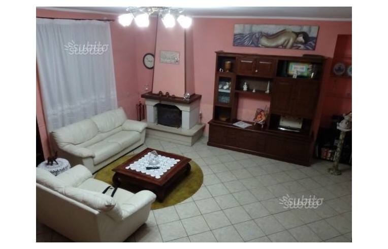 casa indipendente in vendita a Quadrelle