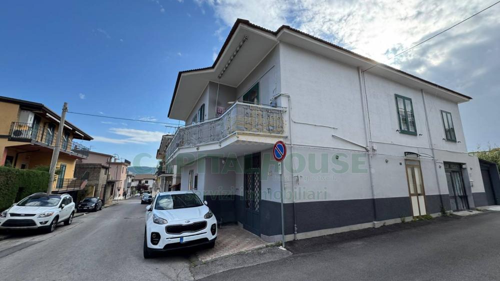 casa indipendente in vendita a Quadrelle
