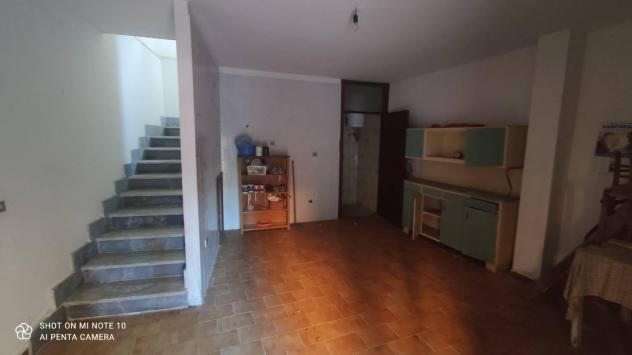casa indipendente in vendita a Roccabascerana in zona Tufara