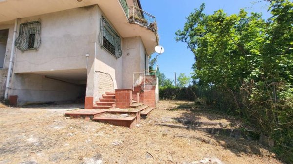 casa indipendente in vendita a Roccabascerana