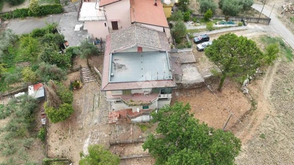 casa indipendente in vendita a Roccabascerana
