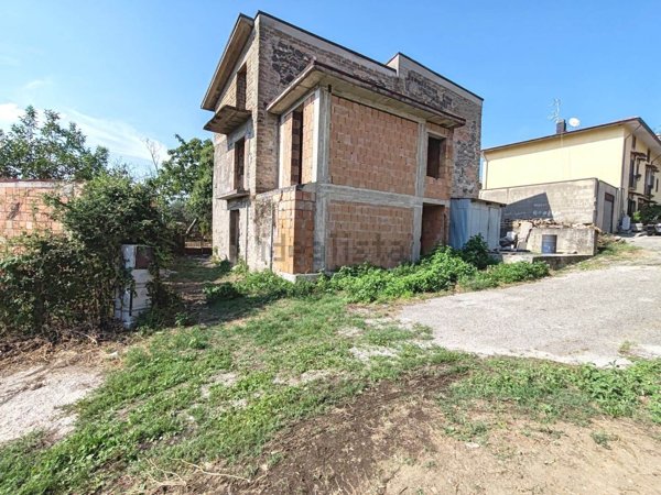 casa indipendente in vendita a Roccabascerana in zona Cassano Caudino