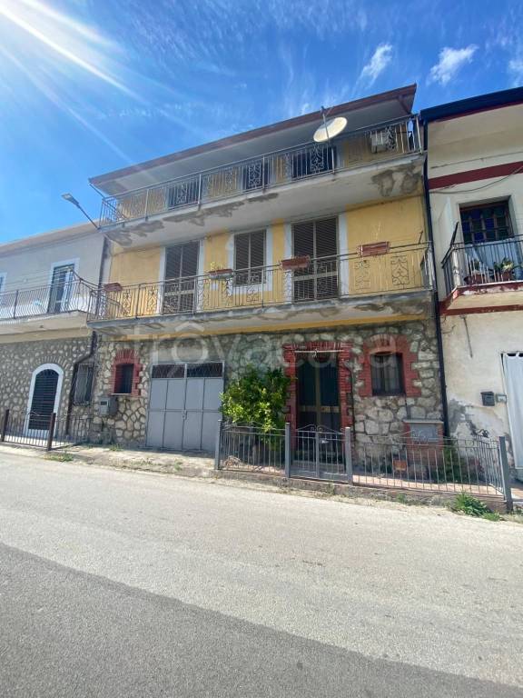 appartamento in vendita a Roccabascerana in zona Cassano Caudino
