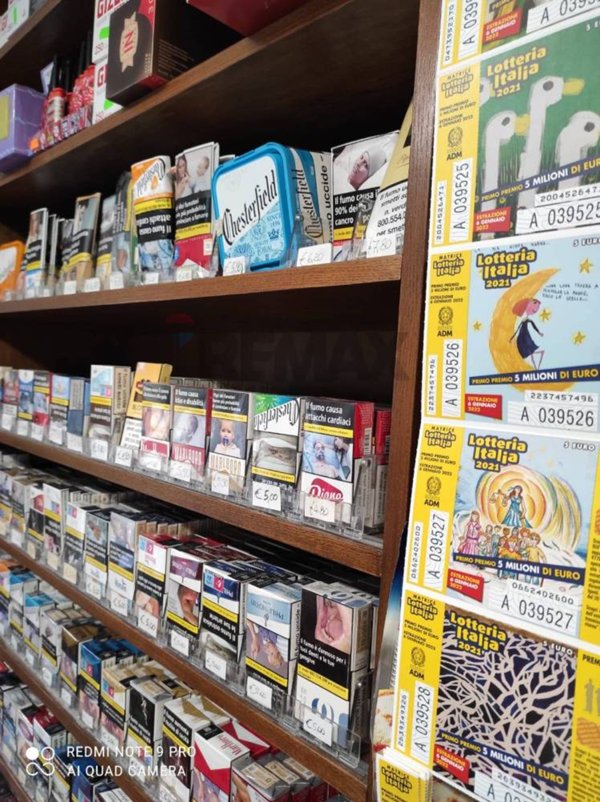 negozio in vendita a Roccabascerana