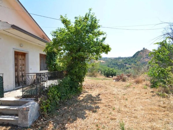 casa indipendente in vendita a Rocca San Felice