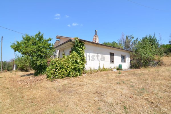 casa indipendente in vendita a Rocca San Felice
