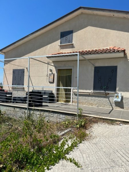 casa indipendente in vendita a Rocca San Felice
