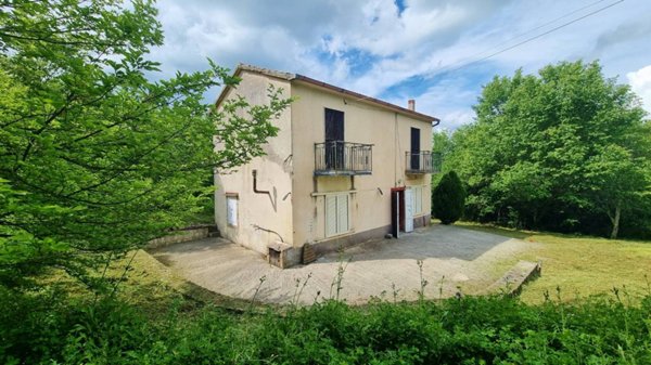 casa indipendente in vendita a Rocca San Felice