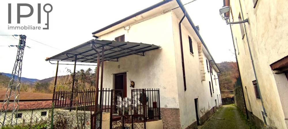 casa indipendente in vendita ad Alto