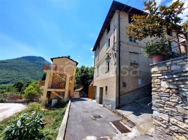 casa indipendente in vendita ad Alto