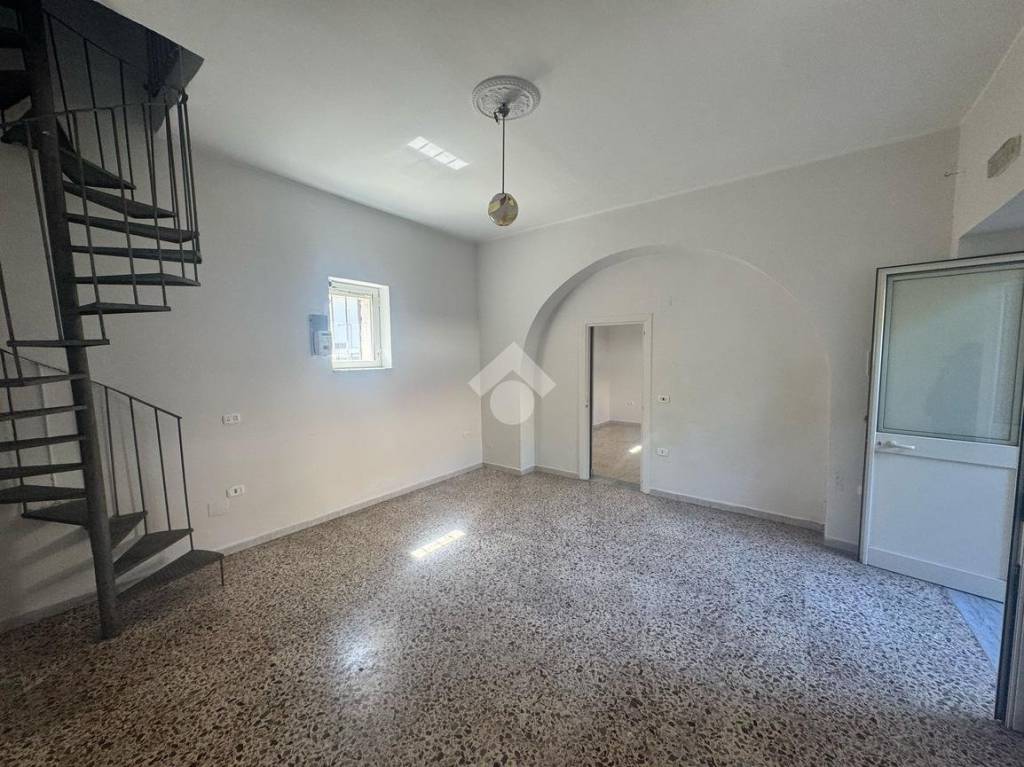 casa indipendente in vendita a Rotondi