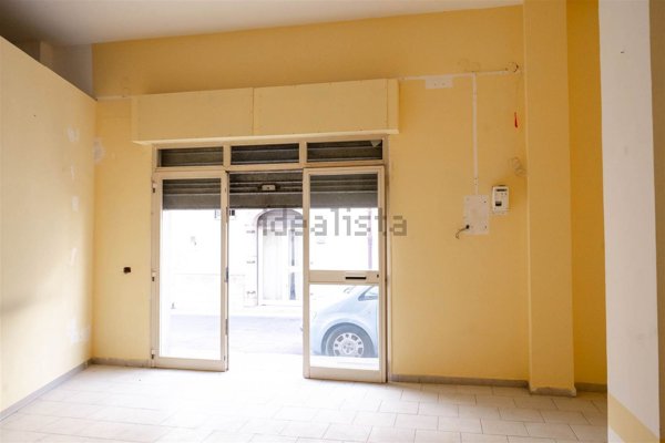 negozio in vendita a Rotondi