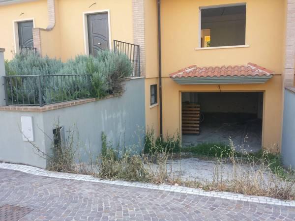 casa indipendente in vendita a Rotondi