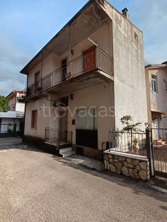 casa indipendente in vendita a Rotondi
