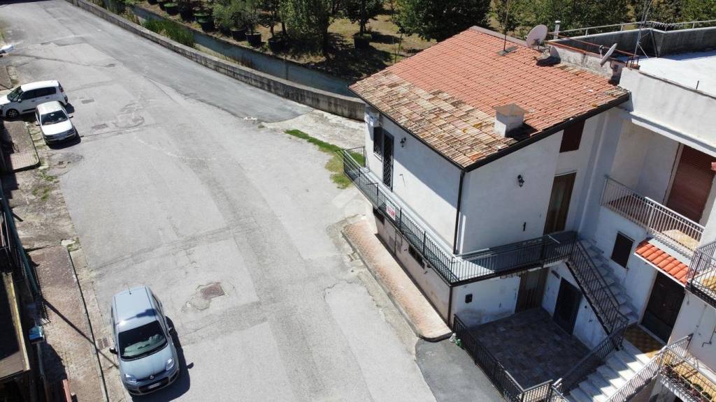 casa indipendente in vendita a Rotondi