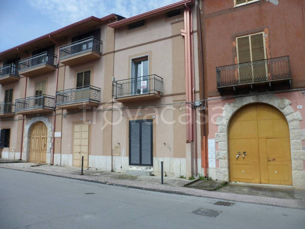 casa indipendente in vendita a Rotondi